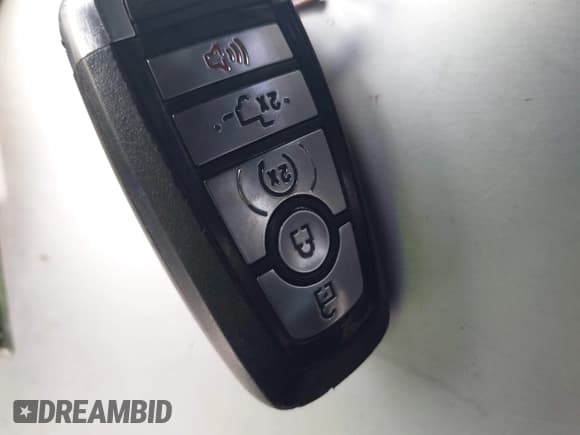 ✅ 2021 Ford F-250 XL • VIN: 1FT7W2BT7MED66854 • Lot: 43576412. Wystawiony na IAAI z przebiegiem 75 642 mil. Bezpłatny archiwum sprzedaży aukcyjnych z USA i szczegółowy raport historii pojazdu na DreamBid. Zdjęcie 11.