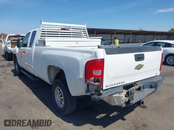 ✅ 2008 Chevrolet Silverado 2500HD 1LT • VIN: 1GCHK29K88E214195 • Lot: 42606508. Wystawiony na IAAI z przebiegiem 144 506 mil. Bezpłatny archiwum sprzedaży aukcyjnych z USA i szczegółowy raport historii pojazdu na DreamBid. Zdjęcie 6.