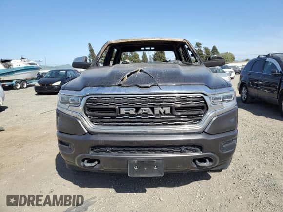 2019 Ram 1500 Limited z VIN 1C6SRFPT2KN829974, wystawiony jako Copart lot #53185135 z przebiegiem Nie podano mil oraz Nie do naprawy • Non repairable. Historia ofert i sprzedaży dostępna na DreamBid. Obrazek 5.