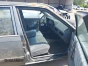 ✅ 1989 Oldsmobile Cutlass Ciera • VIN: 2G3AJ51NXK2439345 • Lot: 42128301. Wystawiony na IAAI z przebiegiem 241 434 mil. Bezpłatny archiwum sprzedaży aukcyjnych z USA i szczegółowy raport historii pojazdu na DreamBid. Zdjęcie 5.