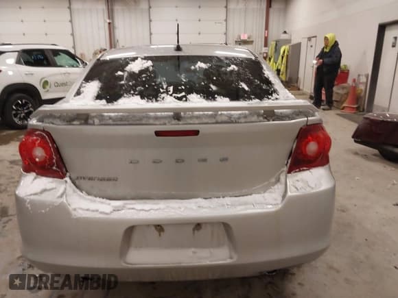 ✅ 2012 Dodge Avenger SXT Plus • VIN: 1C3CDZEG3CN143077 • Лот: 41381314. Опубликован ранее на IAAI с пробегом 140 441 миль. Бесплатный доступ к архиву аукционных продаж из США и подробный отчёт об истории автомобиля на DreamBid. Изображение 16.