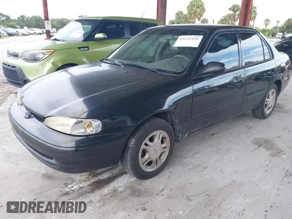 ✅ 2000 Chevrolet Prizm • VIN: 1Y1SK5281YZ404950 • Лот: 43132191. Опубликован ранее на IAAI с пробегом Не указан. Бесплатный доступ к архиву аукционных продаж из США и подробный отчёт об истории автомобиля на DreamBid. Изображение 2.