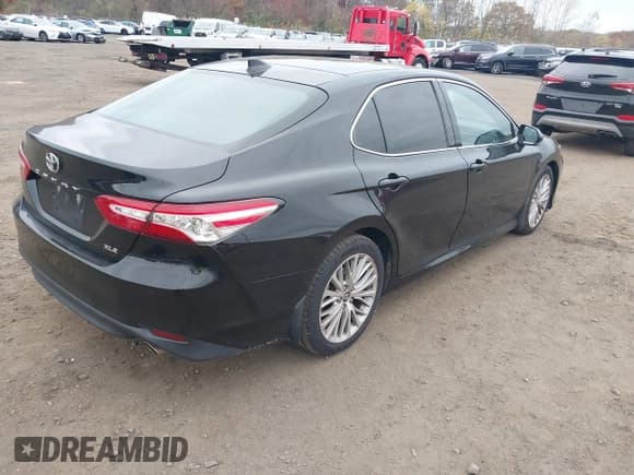 ✅ 2019 Toyota Camry XLE • VIN: 4T1BZ1HK8KU029702 • Лот: 43607655. Опубликован ранее на IAAI с пробегом 34 094 миль. Бесплатный доступ к архиву аукционных продаж из США и подробный отчёт об истории автомобиля на DreamBid. Изображение 4.