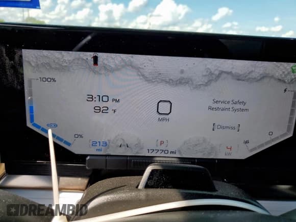 ✅ 2024 GMC HUMMER EV Pickup 2X • VIN: 1GT10BDD0RU110128 • Lot: 81983585. Listed on Copart with 17,770 mi. Free auction sales archive from the USA and detailed vehicle history report at DreamBid. Image 9.