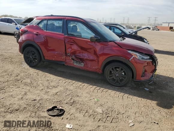 ✅ 2024 Nissan Kicks SR • VIN: 3N1CP5DVXRL484564 • Lot: 82140155. Wystawiony na Copart z przebiegiem 8 400 mil. Bezpłatny archiwum sprzedaży aukcyjnych z USA i szczegółowy raport historii pojazdu na DreamBid. Zdjęcie 4.