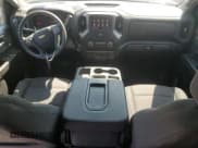 ✅ 2025 Chevrolet Silverado 2500HD Custom • VIN: 2GC4KME74S1148409 • Lot: 69282705. Wystawiony na Copart z przebiegiem 7 666 mil. Bezpłatny archiwum sprzedaży aukcyjnych z USA i szczegółowy raport historii pojazdu na DreamBid. Zdjęcie 8.