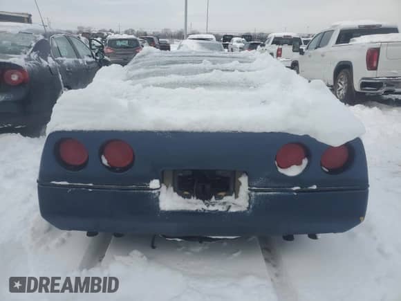 1984 Chevrolet Corvette с VIN 1G1AY0781E5106551, выставлен на аукционе Copart как лот 41592385 с пробегом Не указан миль и Чистый • Clean title. История ставок и продаж доступна на DreamBid. Изображение 6.