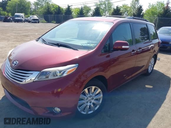 ✅ 2015 Toyota Sienna XLE • VIN: 5TDYK3DC6FS593937 • Lot: 42168204. Listed on IAAI with 136,059 mi. Free auction sales archive from the USA and detailed vehicle history report at DreamBid. Image 17.