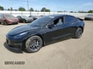 ✅ 2022 Tesla Model 3 Long Range • VIN: 5YJ3E1EB4NF122030 • Lot: 53525045. Wystawiony na Copart z przebiegiem 62 454 mil. Bezpłatny archiwum sprzedaży aukcyjnych z USA i szczegółowy raport historii pojazdu na DreamBid. Zdjęcie 1.