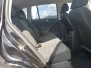 ✅ 2012 Volkswagen Tiguan SE • VIN: WVGAV7AX4CW607008 • Lot: 65028195. Wystawiony na Copart z przebiegiem 103 901 mil. Bezpłatny archiwum sprzedaży aukcyjnych z USA i szczegółowy raport historii pojazdu na DreamBid. Zdjęcie 11.