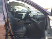 ✅ 2024 Buick Envision Avenir • VIN: LRBFZSE48RD013610 • Lot: 43334502. Wystawiony na IAAI z przebiegiem 22 539 mil. Bezpłatny archiwum sprzedaży aukcyjnych z USA i szczegółowy raport historii pojazdu na DreamBid. Zdjęcie 5.