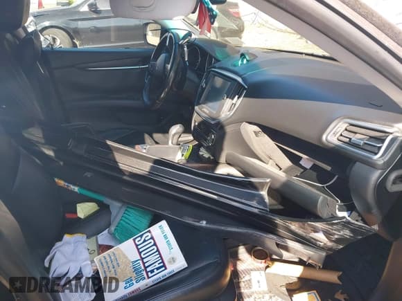 ✅ 2014 Maserati Ghibli S Q4 • VIN: ZAM57RTA9E1106695 • Lot: 40783416. Listed on IAAI with 92,885 mi. Free auction sales archive from the USA and detailed vehicle history report at DreamBid. Image 5.