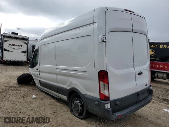 ✅ 2017 Ford Transit • VIN: 1FTBW2XG0HKB46887 • Lot: 84460244. Wystawiony na Copart z przebiegiem 125 146 mil. Bezpłatny archiwum sprzedaży aukcyjnych z USA i szczegółowy raport historii pojazdu na DreamBid. Zdjęcie 2.