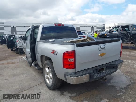✅ 2013 Chevrolet Silverado 1500 LT • VIN: 3GCPCSE08DG242403 • Lot: 43282499. Listed on IAAI with 115,108 mi. Free auction sales archive from the USA and detailed vehicle history report at DreamBid. Image 3.
