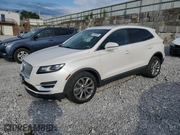 ✅ 2019 Lincoln MKC Select • VIN: 5LMCJ2D99KUL30531 • Lot: 67482595. Listed on Copart with 90,814 mi. Free auction sales archive from the USA and detailed vehicle history report at DreamBid. Image 1.