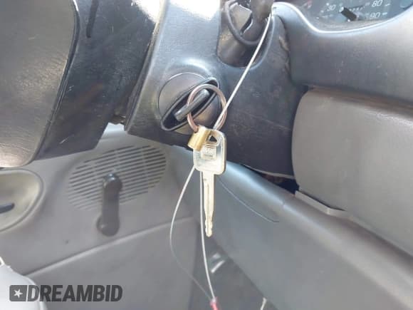 ✅ 1998 Ford Econoline Cargo Commercial • VIN: 1FTSE34L9WHA23271 • Lot: 43041780. Listed on IAAI with 222,252 mi. Free auction sales archive from the USA and detailed vehicle history report at DreamBid. Image 11.