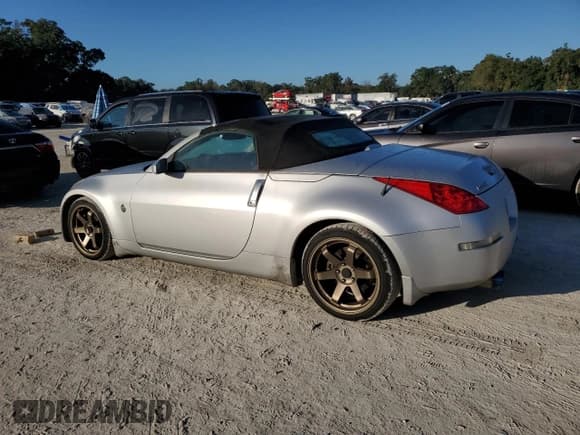✅ 2006 Nissan 350Z Touring • VIN: JN1AZ36A96M458054 • Lot: 91496105. Listed on Copart with 131,871 mi. Free auction sales archive from the USA and detailed vehicle history report at DreamBid. Image 2.
