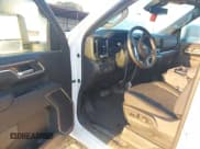 ✅ 2025 Chevrolet Silverado 2500HD LT • VIN: 2GC1KNEY0S1214570 • Lot: 43302687. Wystawiony na IAAI z przebiegiem 7 770 mil. Bezpłatny archiwum sprzedaży aukcyjnych z USA i szczegółowy raport historii pojazdu na DreamBid. Zdjęcie 19.