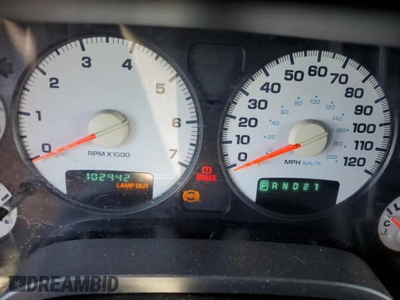 ✅ 2004 Dodge 1500 SLT • VIN: 1D7HU18D44J200003 • Лот: 60709064. Опубликован ранее на Copart с пробегом 102 942 миль. Бесплатный доступ к архиву аукционных продаж из США и подробный отчёт об истории автомобиля на DreamBid. Изображение 9.