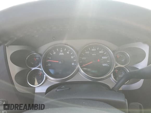 ✅ 2011 Chevrolet Silverado 1500 LT • VIN: 3GCPCSE01BG259864 • Lot: 73000554. Listed on Copart with 206,265 mi. Free auction sales archive from the USA and detailed vehicle history report at DreamBid. Image 9.