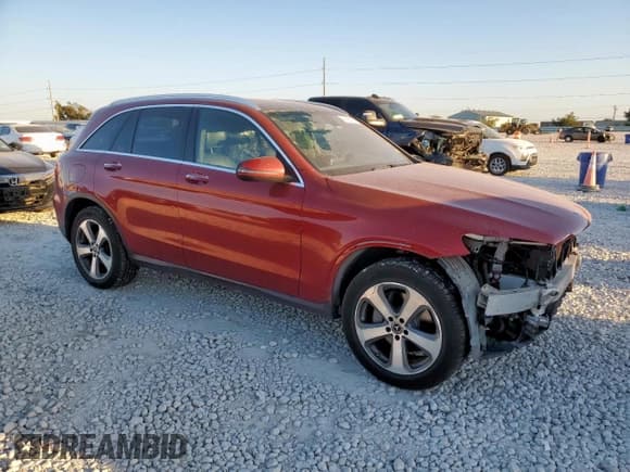 ✅ 2019 Mercedes-Benz GLC 300 • VIN: WDC0G4JB9KF493562 • Lot: 92915435. Listed on Copart with 120,422 mi. Free auction sales archive from the USA and detailed vehicle history report at DreamBid. Image 4.