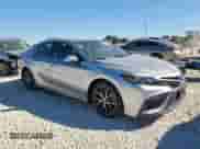 2024 Toyota Camry SE with VIN 4T1G11AK0RU882869, listed as a Copart auction lot 91041585 with 29,222 mi miles and Salvage title. Bid and sale history available at DreamBid. Image 4.