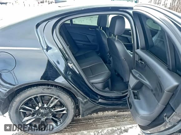 ✅ 2018 Jaguar XE 25t Premium • VIN: SAJAJ4FX3JCP38714 • Лот: 95320445. Опубликован ранее на Copart с пробегом 137 000 миль. Бесплатный доступ к архиву аукционных продаж из США и подробный отчёт об истории автомобиля на DreamBid. Изображение 6.