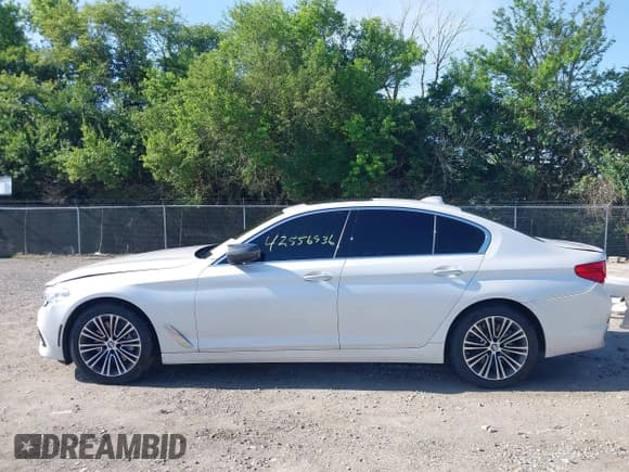 ✅ 2018 BMW 5 Series 540i xDrive • VIN: WBAJE7C59JG892017 • Lot: 42556936. Listed on IAAI with 55,170 mi. Free auction sales archive from the USA and detailed vehicle history report at DreamBid. Image 14.