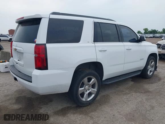 ✅ 2020 Chevrolet Tahoe LT • VIN: 1GNSCBKC4LR140921 • Lot: 42257562. Wystawiony na IAAI z przebiegiem 62 161 mil. Bezpłatny archiwum sprzedaży aukcyjnych z USA i szczegółowy raport historii pojazdu na DreamBid. Zdjęcie 4.