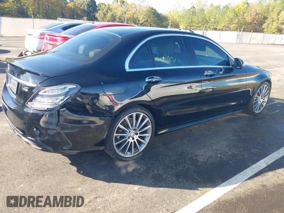 ✅ 2017 Mercedes-Benz C 300 • VIN: 55SWF4JB5HU181821 • Lot: 43512876. Listed on IAAI with 105,272 mi. Free auction sales archive from the USA and detailed vehicle history report at DreamBid. Image 4.