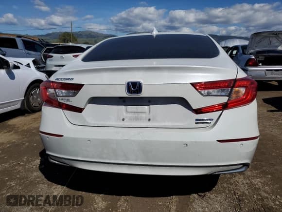 ✅ 2022 Honda Accord Touring • VIN: 1HGCV3F92NA025734 • Lot: 49443405. Listed on Copart with 32,315 mi. Free auction sales archive from the USA and detailed vehicle history report at DreamBid. Image 6.