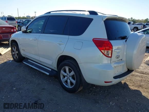 ✅ 2006 Toyota RAV4 Limited • VIN: JTMZD31VX65029623 • Lot: 43605918. Wystawiony na IAAI z przebiegiem 192 872 mil. Bezpłatny archiwum sprzedaży aukcyjnych z USA i szczegółowy raport historii pojazdu na DreamBid. Zdjęcie 3.