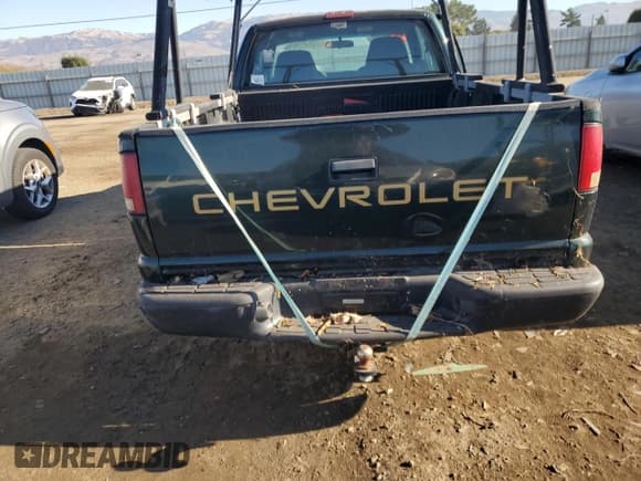 ✅ 2002 Chevrolet S-10 LS • VIN: 1GCCS19W128103100 • Лот: 82468804. Опубликован ранее на Copart с пробегом 95 878 миль. Бесплатный доступ к архиву аукционных продаж из США и подробный отчёт об истории автомобиля на DreamBid. Изображение 10.