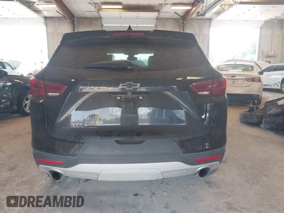 ✅ 2023 Chevrolet Blazer LT • VIN: 3GNKBHR4XPS137822 • Lot: 42581632. Wystawiony na IAAI z przebiegiem 45 183 mil. Bezpłatny archiwum sprzedaży aukcyjnych z USA i szczegółowy raport historii pojazdu na DreamBid. Zdjęcie 16.