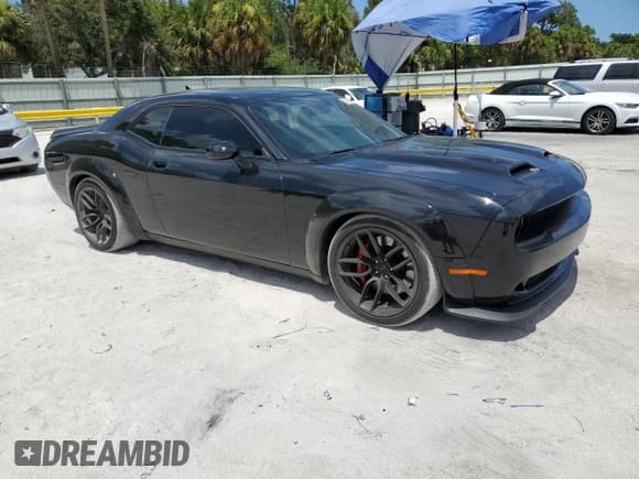 ✅ 2015 Dodge Challenger SRT Hellcat • VIN: 2C3CDZC95FH854765 • Лот: 67069835. Опубликован ранее на Copart с пробегом 19 614 миль. Бесплатный доступ к архиву аукционных продаж из США и подробный отчёт об истории автомобиля на DreamBid. Изображение 4.
