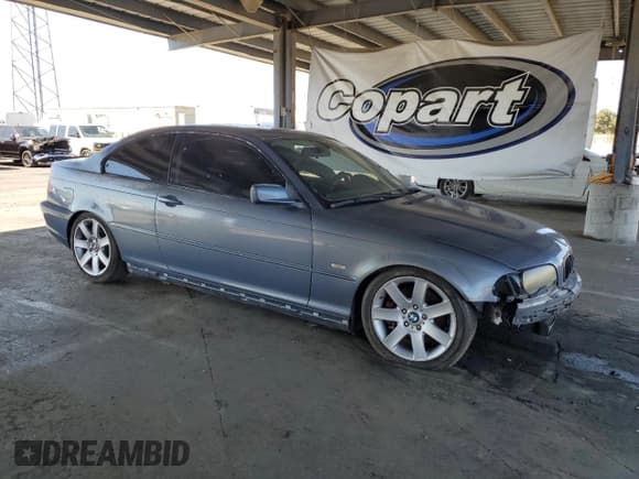 ✅ 2002 BMW 3 Series 330Ci • VIN: WBABN53402JU26884 • Lot: 81246505. Wystawiony na Copart z przebiegiem 194 609 mil. Bezpłatny archiwum sprzedaży aukcyjnych z USA i szczegółowy raport historii pojazdu na DreamBid. Zdjęcie 4.