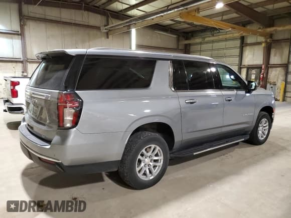 ✅ 2023 Chevrolet Suburban LT • VIN: 1GNSKCKD6PR315905 • Lot: 80139634. Wystawiony na Copart z przebiegiem 56 219 mil. Bezpłatny archiwum sprzedaży aukcyjnych z USA i szczegółowy raport historii pojazdu na DreamBid. Zdjęcie 3.