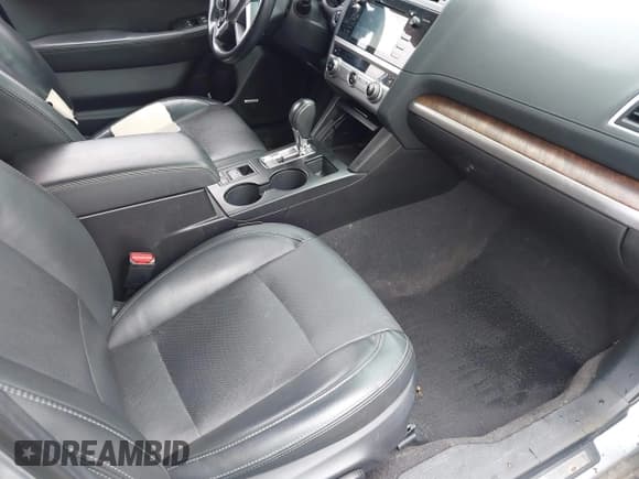 ✅ 2015 Subaru Outback Limited • VIN: 4S4BSENC7F3357925 • Lot: 42369805. Listed on IAAI with 172,955 mi. Free auction sales archive from the USA and detailed vehicle history report at DreamBid. Image 5.