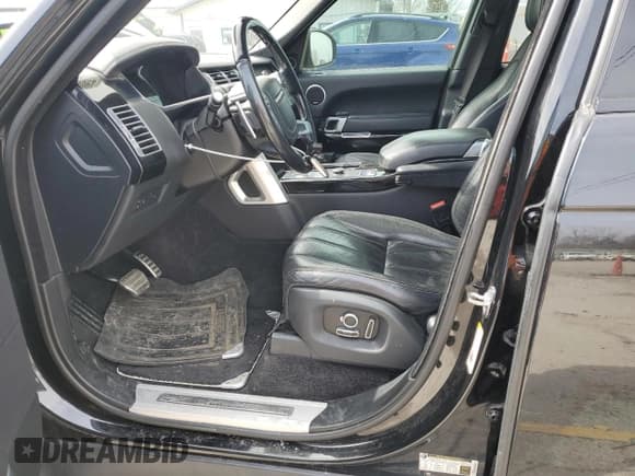 ✅ 2016 Land Rover Range Rover Autobiography • VIN: SALGV2EF2GA284303 • Lot: 49698375. Listed on Copart with 144,939 mi. Free auction sales archive from the USA and detailed vehicle history report at DreamBid. Image 7.