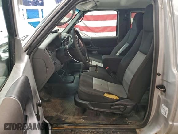 ✅ 2004 Ford Ranger XL Fleet • VIN: 1FTZR15E34TA13529 • Lot: 95346775. Wystawiony na Copart z przebiegiem 157 038 mil. Bezpłatny archiwum sprzedaży aukcyjnych z USA i szczegółowy raport historii pojazdu na DreamBid. Zdjęcie 7.