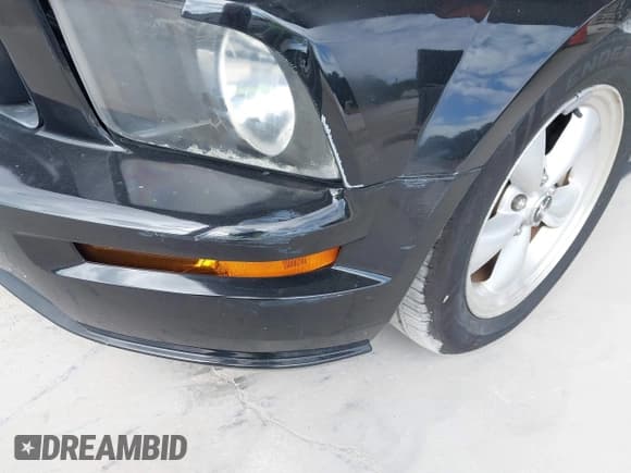 ✅ 2007 Ford Mustang GT Deluxe • VIN: 1ZVHT82H375278641 • Lot: 43571420. Listed on IAAI with 139,690 mi. Free auction sales archive from the USA and detailed vehicle history report at DreamBid. Image 17.