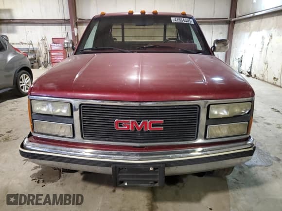 ✅ 1991 GMC Sierra 1500 • VIN: 2GTHC39K2M1538208 • Lot: 41664305. Wystawiony na Copart z przebiegiem 56 293 mil. Bezpłatny archiwum sprzedaży aukcyjnych z USA i szczegółowy raport historii pojazdu na DreamBid. Zdjęcie 5.