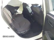 ✅ 2023 Toyota Highlander L • VIN: 5TDKDRAH4PS008096 • Lot: 43677768. Wystawiony na IAAI z przebiegiem 42 382 mil. Bezpłatny archiwum sprzedaży aukcyjnych z USA i szczegółowy raport historii pojazdu na DreamBid. Zdjęcie 8.