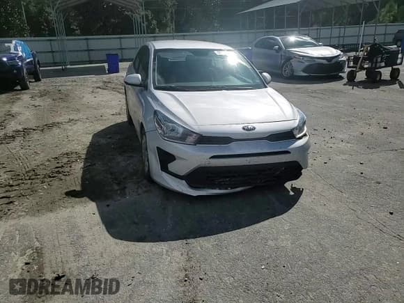 ✅ 2021 Kia Rio S • VIN: 3KPA25AD9ME379199 • Lot: 82406635. Wystawiony na Copart z przebiegiem 71 269 mil. Bezpłatny archiwum sprzedaży aukcyjnych z USA i szczegółowy raport historii pojazdu na DreamBid. Zdjęcie 13.