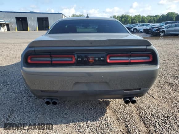 ✅ 2017 Dodge Challenger GT • VIN: 2C3CDZGGXHH555865 • Lot: 63418234. Wystawiony na Copart z przebiegiem 119 180 mil. Bezpłatny archiwum sprzedaży aukcyjnych z USA i szczegółowy raport historii pojazdu na DreamBid. Zdjęcie 6.