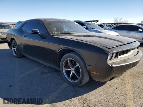 ✅ 2010 Dodge Challenger SE • VIN: 2B3CJ4DV1AH103496 • Lot: 87010934. Wystawiony na Copart z przebiegiem 190 016 mil. Bezpłatny archiwum sprzedaży aukcyjnych z USA i szczegółowy raport historii pojazdu na DreamBid. Zdjęcie 4.