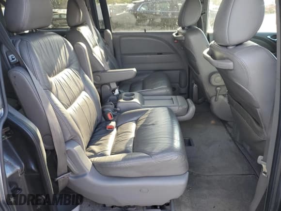 ✅ 2010 Honda Odyssey EX-L • VIN: 5FNRL3H60AB044513 • Lot: 84195805. Listed on Copart with 167,263 mi. Free auction sales archive from the USA and detailed vehicle history report at DreamBid. Image 11.