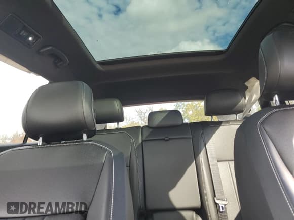 ✅ 2022 Volkswagen Tiguan SE R-Line Black • VIN: 3VV8B7AX6NM118951 • Lot: 86517505. Listed on Copart with 18,809 mi. Free auction sales archive from the USA and detailed vehicle history report at DreamBid. Image 10.