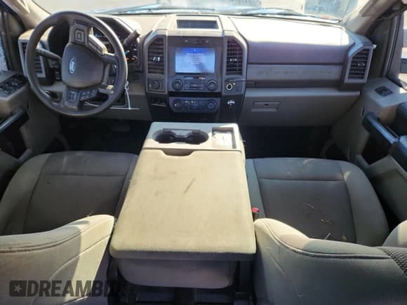 ✅ 2020 Ford F-250 XL • VIN: 1FT7W2B60LEE81143 • Lot: 71584685. Wystawiony na Copart z przebiegiem 110 570 mil. Bezpłatny archiwum sprzedaży aukcyjnych z USA i szczegółowy raport historii pojazdu na DreamBid. Zdjęcie 8.