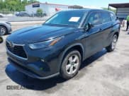 ✅ 2022 Toyota Highlander LE • VIN: 5TDZZRAH9NS107784 • Lot: 42572810. Listed on IAAI with 76,776 mi. Free auction sales archive from the USA and detailed vehicle history report at DreamBid. Image 17.